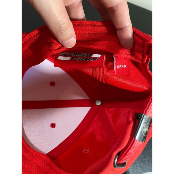 CAP Formula One 1 Scuderia Ferrari Team Scudetto F1 Hat Red LIMITED EDITION - Picture 8 of 12